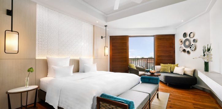 deluxe-king-bed-room-cottage-at-pullman-danang-beach-resort-vietnam-5-star-hotel2-3-2