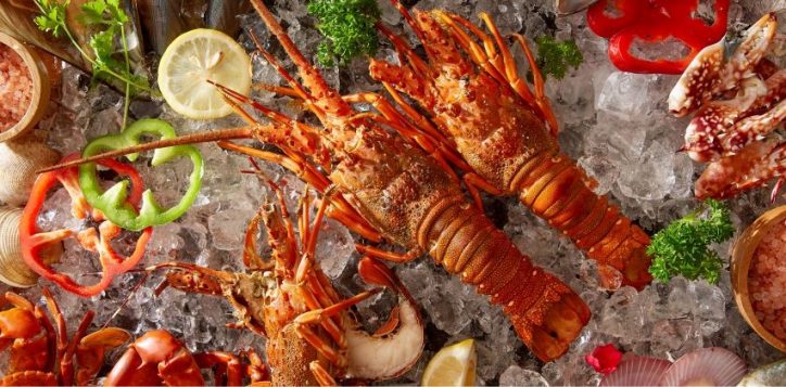 international-seafood-buffet-tempting-lobster_pullman-danang-beach-resort_1170-x-420-2