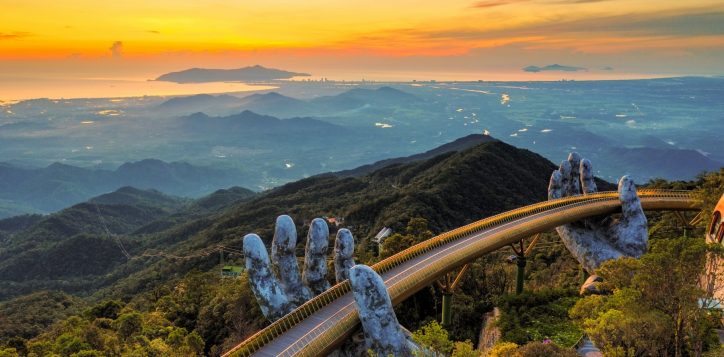 cay-cau-vang-tren-dinh-ba-na-hills-da-nang