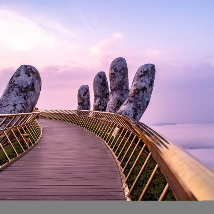 golden-bridge-on-ba-na-hills-da-nang