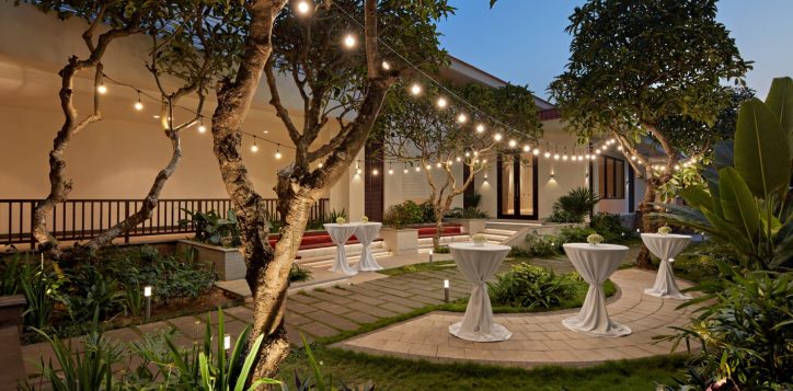 lotus-garden_cocktail-party_pullman-danang-beach-resort_5-star-hotels_accor-hotels-2