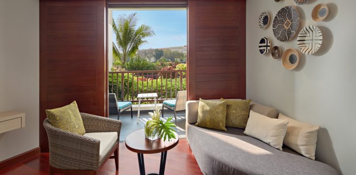 superior-room_garden-view_pullman-danang-beach-resort_5-star-hotels_accor-hotels-2