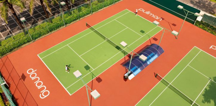 tennis-court_overview-2_pullman-danang-beach-resort_5-star-hotels_accor-hotels-2