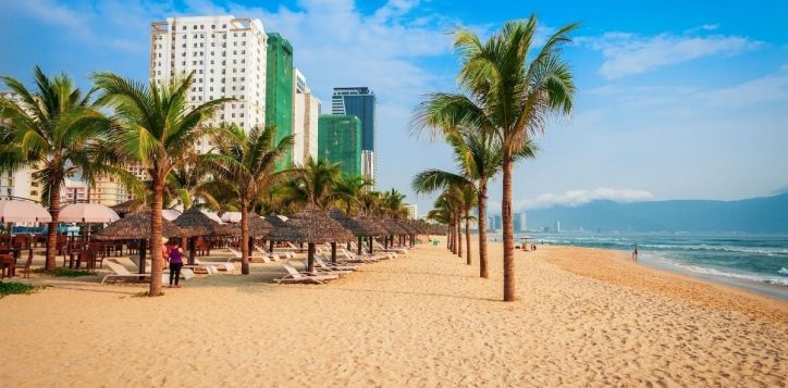 5-star-resorts-melia-danang-beach-resort-2