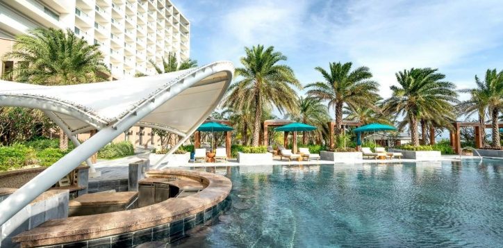 5-stars-resort-sheraton-grand-danang-beach-resort-spa-2
