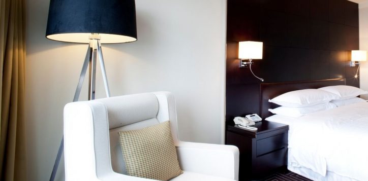 melia-danang-beach-resort-2-2