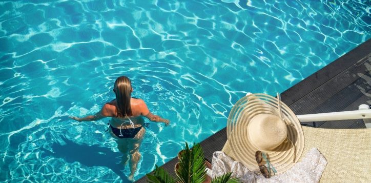 bi-quyet-chon-resort-co-ho-boi-2