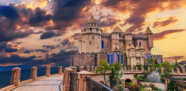 la%cc%82u-dai-ma%cc%a3%cc%86t-tra%cc%86ng-ba-na-hills-2